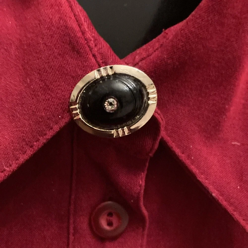 Selection of 3 VTG Single Cuff Links to be Worn as STATEMENT COLLAR BUTTONS